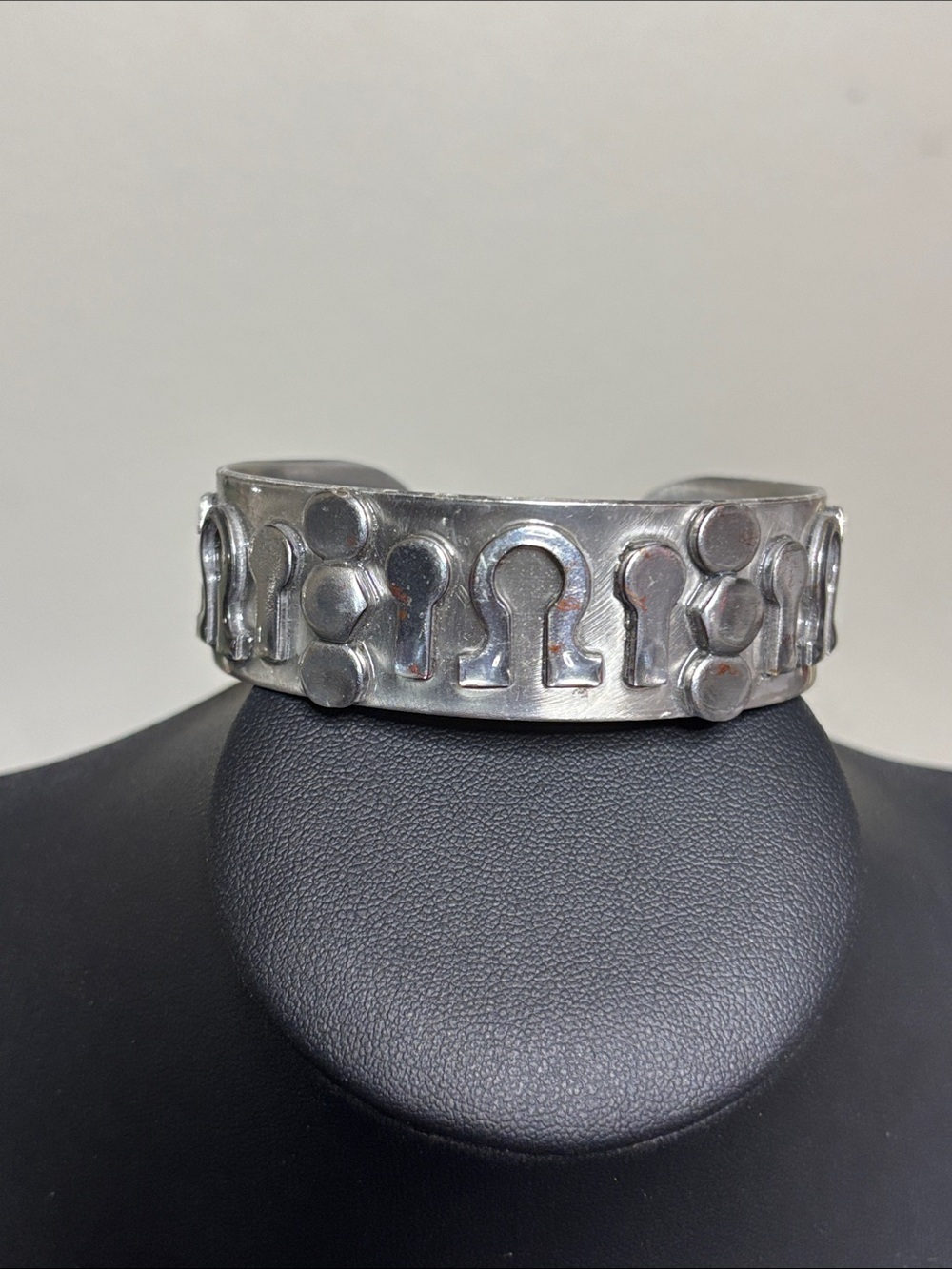 Unique Architectural MCM Silver Tone Hammered Keyhole Motif Cuff Bracelet